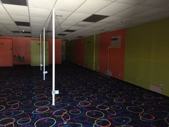 Retail/Medical Spaces For Lease: 1440 Dunn Ave, Jacksonville, FL 32218